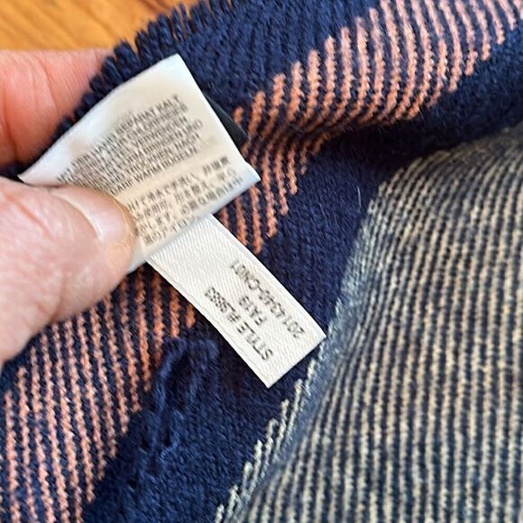 Madewell Plaid Poncho dark nightfall - Picture 4 of 9